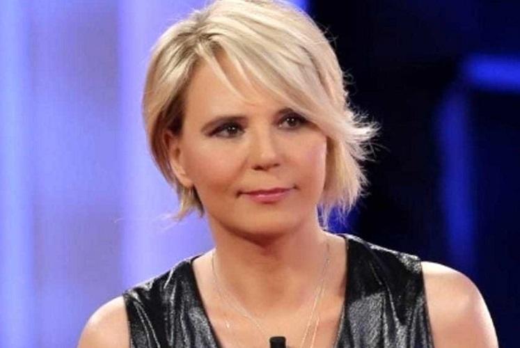 Maria De Filippi senza filtri inibitori