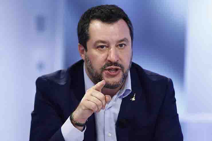 Matteo Salvini contro Giuseppe Conte a Bruxelles lo stanno prendendo in giro