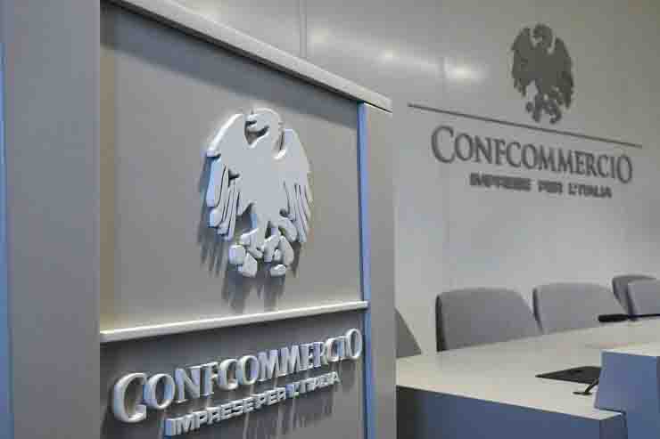 Confcommercio Pil calo