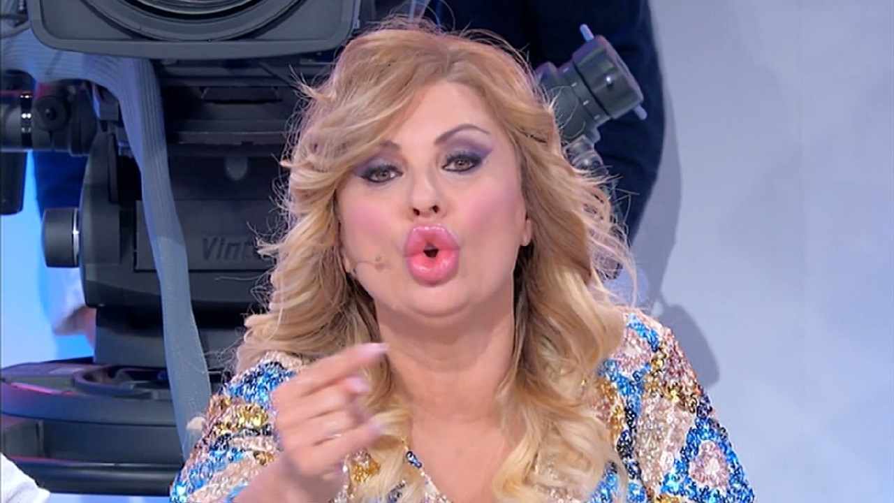Tina Cipollari estate da single