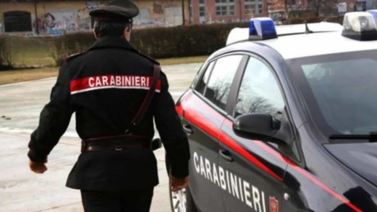 carabinieri - indiani accoltellati napoli