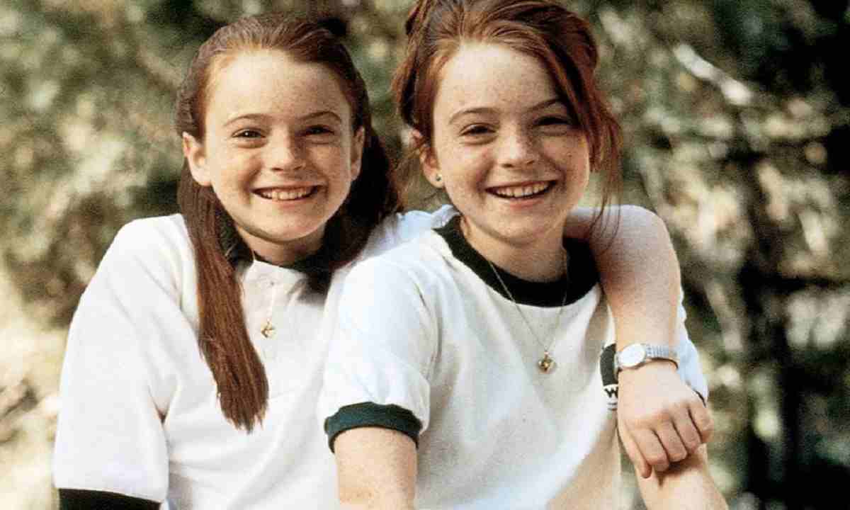 Genitori in trappola il cast e Linday Lohan si è riunito per i 22