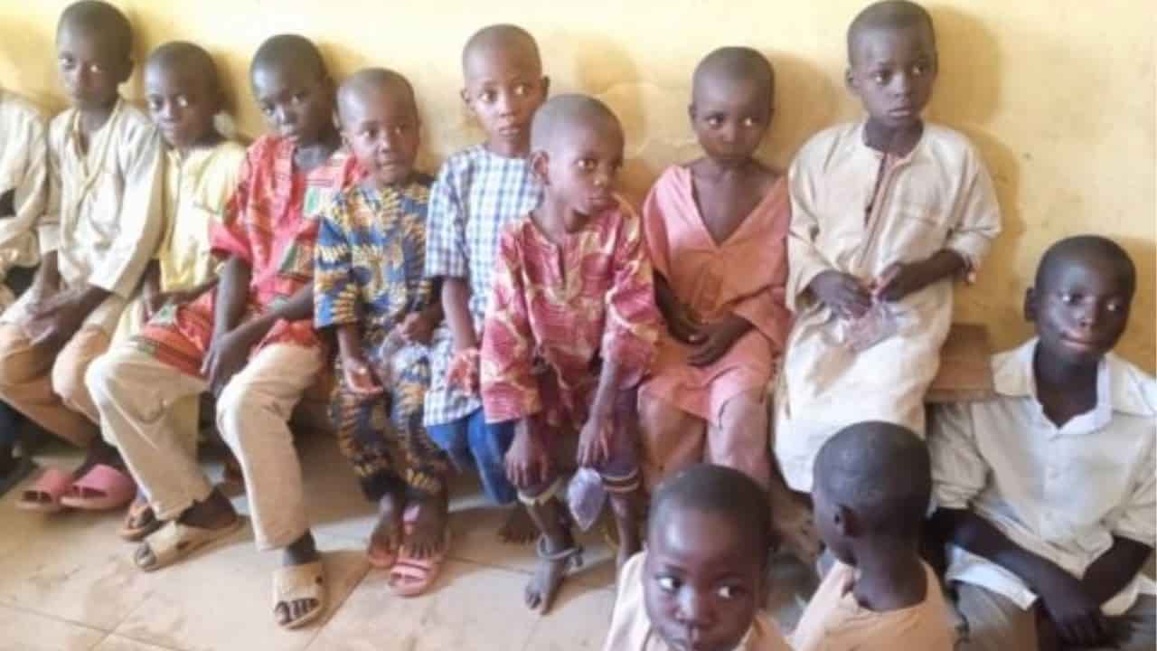 nigeria bambini scuola islamica