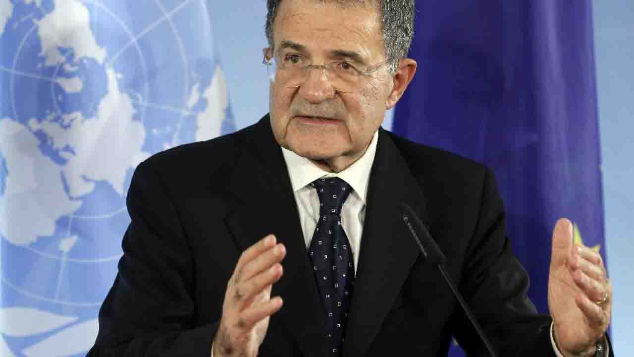 Romano Prodi la politica ha reagito bene ospite a “UNIPR On Air”