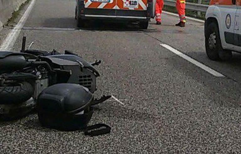 Incidente stradale, morto turista 19enne