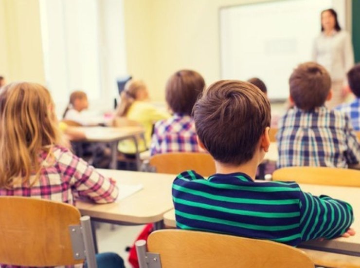 Scuola, ecco come cambiano gli orari per ogni grado