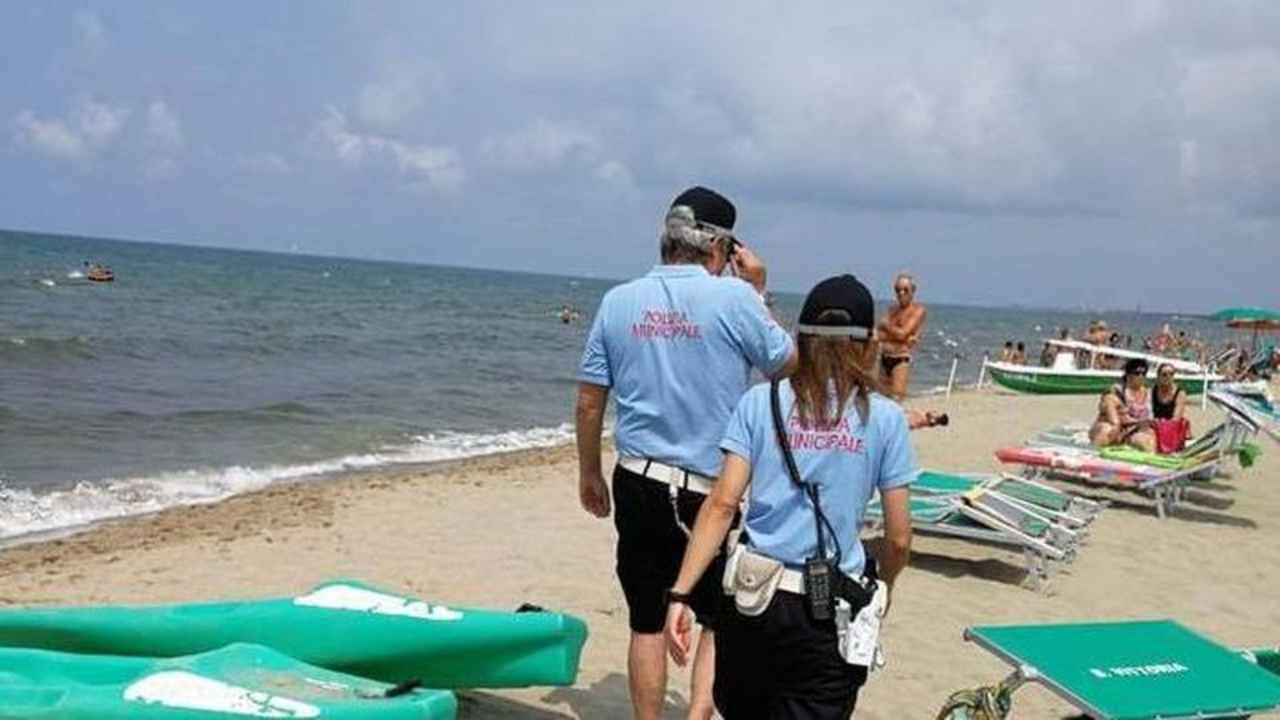 vigili spiaggia