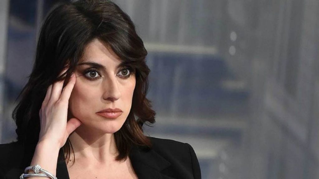 Elisa Isoardi tumore, la conduttrice confessa: ” All’inizio ho avuto paura…”