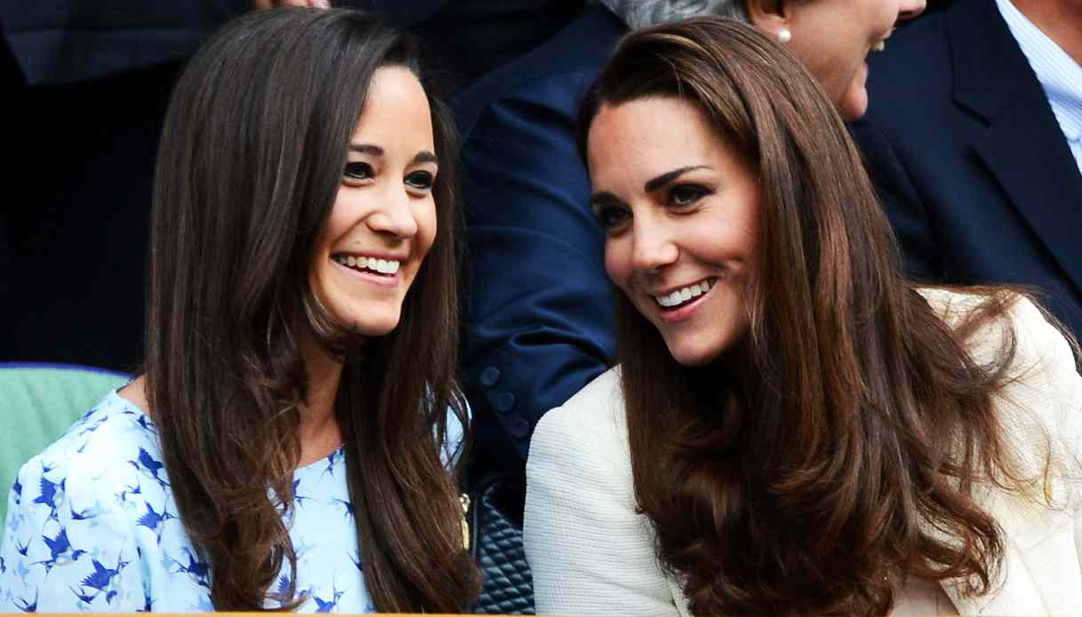 Kate Middleton, la sorella Pippa l’aveva messa in guardia su Meghan: i retroscena Kate Middleton, la sorella Pippa l’aveva messa in guardia su Meghan: i retroscena