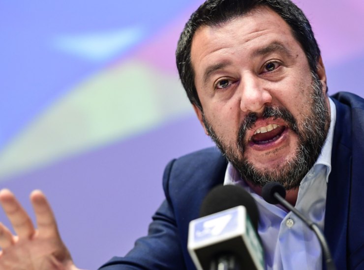 Salvini attacca Conte: è bugiardo, chieda scusa e si dimetta