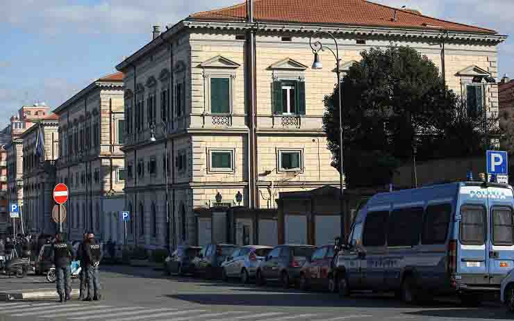 Ospedale Celio aggressione migranti positivi al Covid botte e morsi al personale