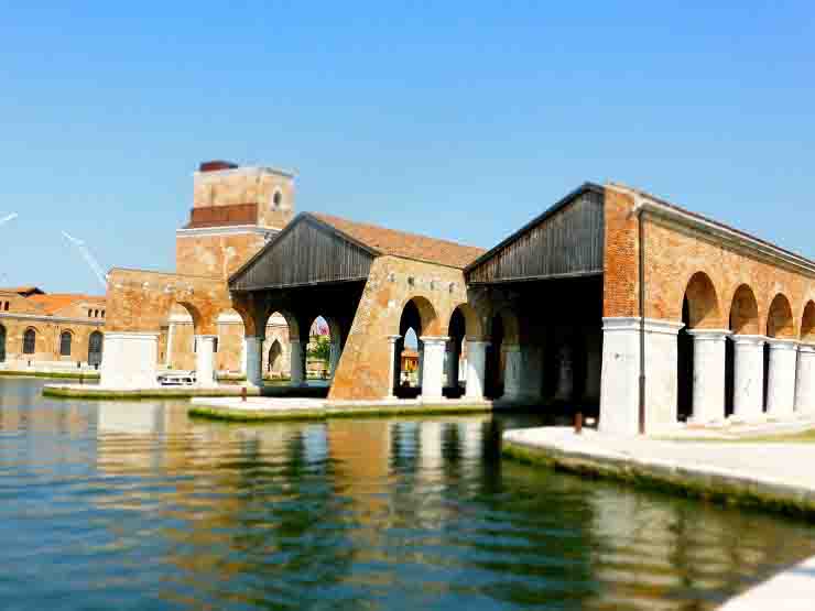 Venezia, bacini dell'Arsenale. Donna viene sequestrata e stuprata per ore da un tunisino