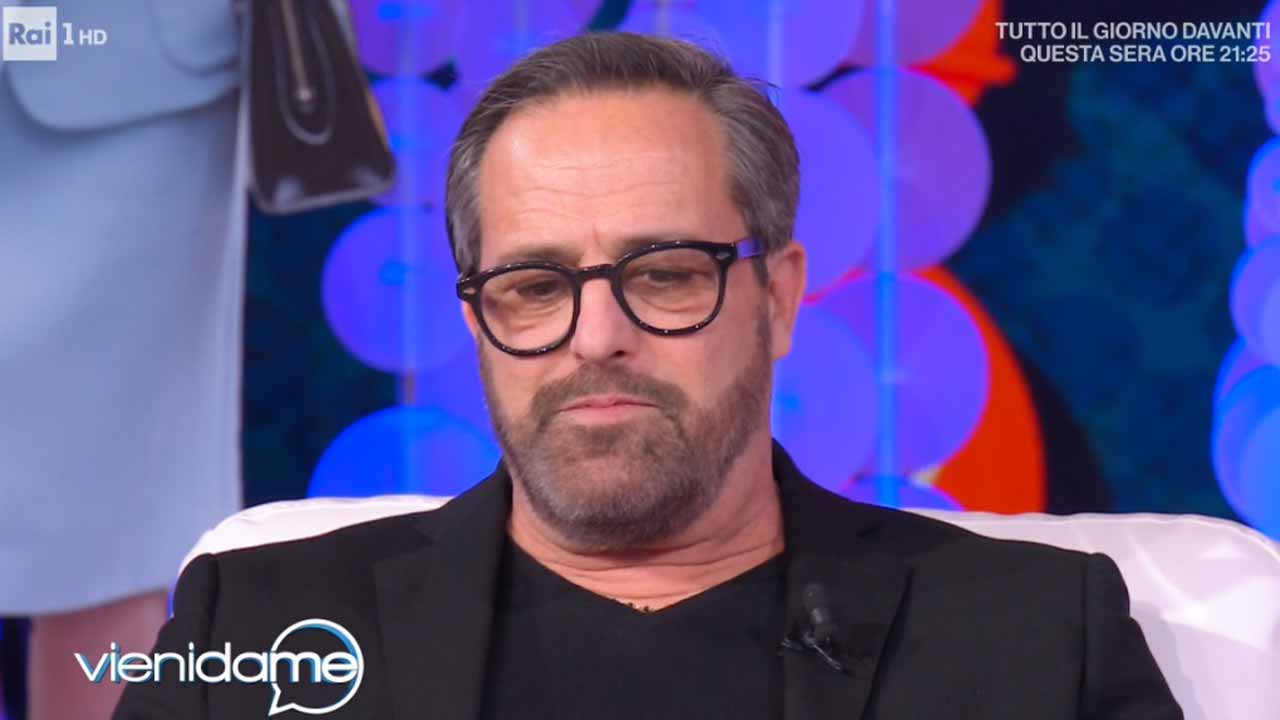 Marco Baldini rifiuta la conduzione di tre programmi: “Preferisco le pezze al c..o” Marco Baldini rifiuta la conduzione di tre programmi: “Preferisco le pezze al c..o”
