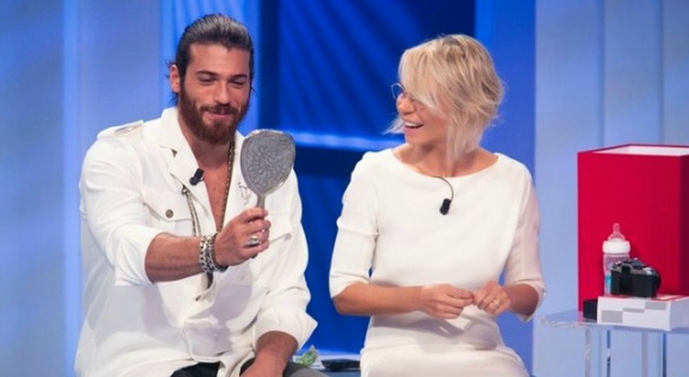 Can Yaman e Maria De Filippi - meteoweek