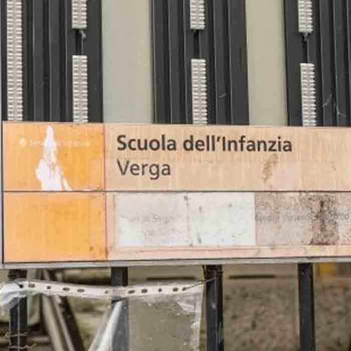 Topi nella scuola materna di Via Verga a Milano