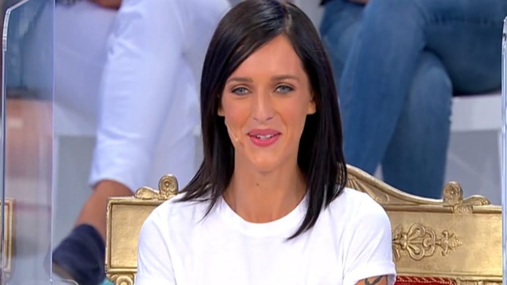 Jessica mamma sofferente | Maria De Filippi gioca l’ultima carta a Uomini e Donne