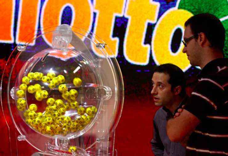 Estrazioni Lotto, 10eLotto, Simbolotto e SuperEnalotto martedì 15 settembre
