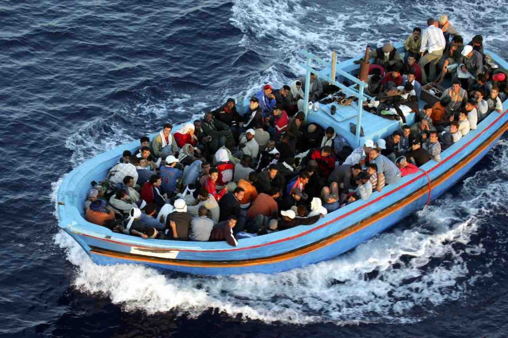Migranti: boom di sbarchi a Lampedusa, arrivati in 433