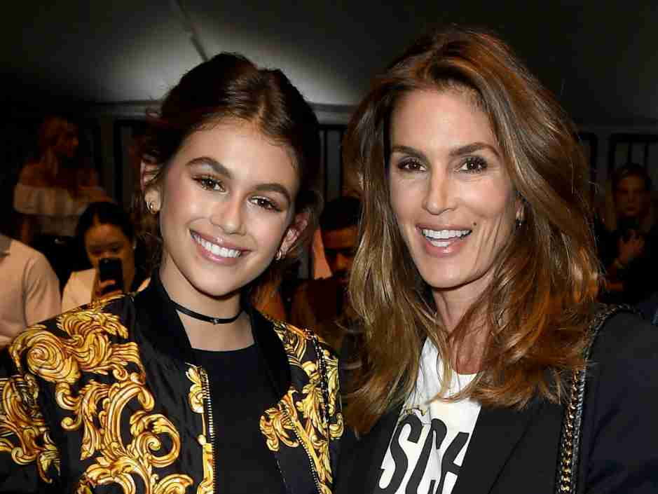 Kaia Gerber con sua madre Cindy - meteoweek