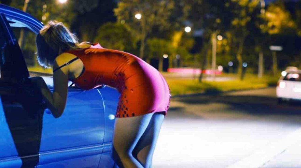 Truffa e prostituzione:13 arresti, indagati anche 5 avvocati