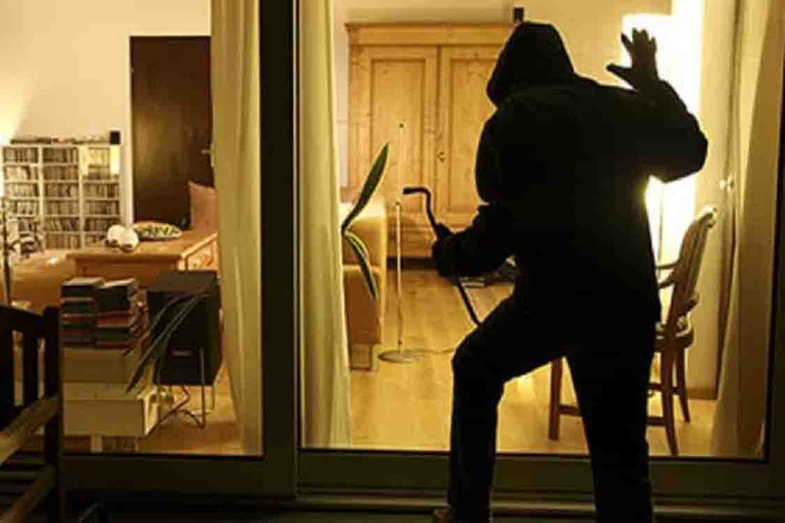 banda furti in casa 13 arresti Castel Volturno Polizia