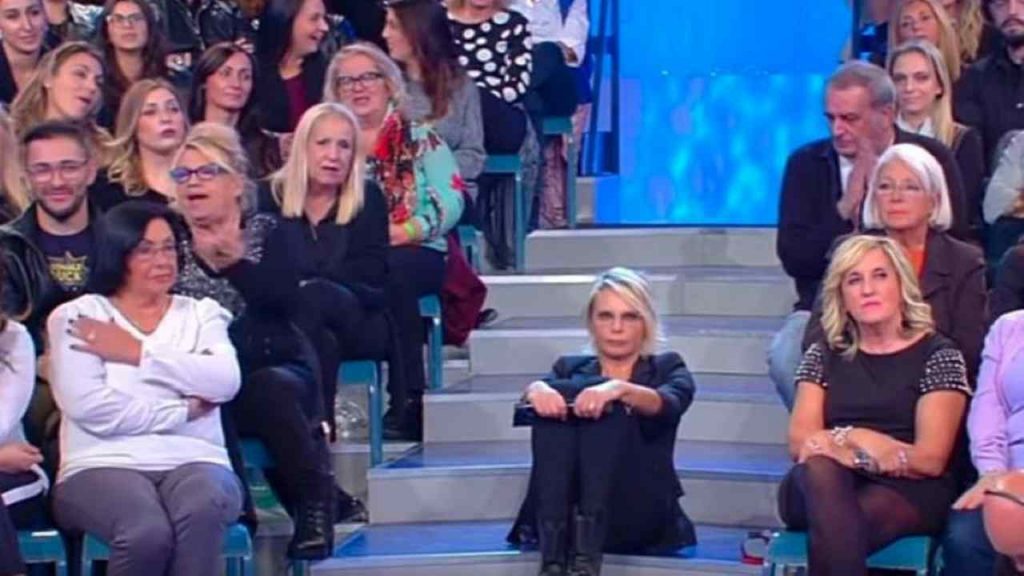 Uomini e Donne, Danielona beccata così dalla regia: lo ha fatto davvero [VIDEO]