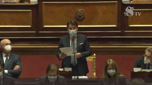 Conte: "Misure per i ristoranti", ma la cassa integrazione non arriva