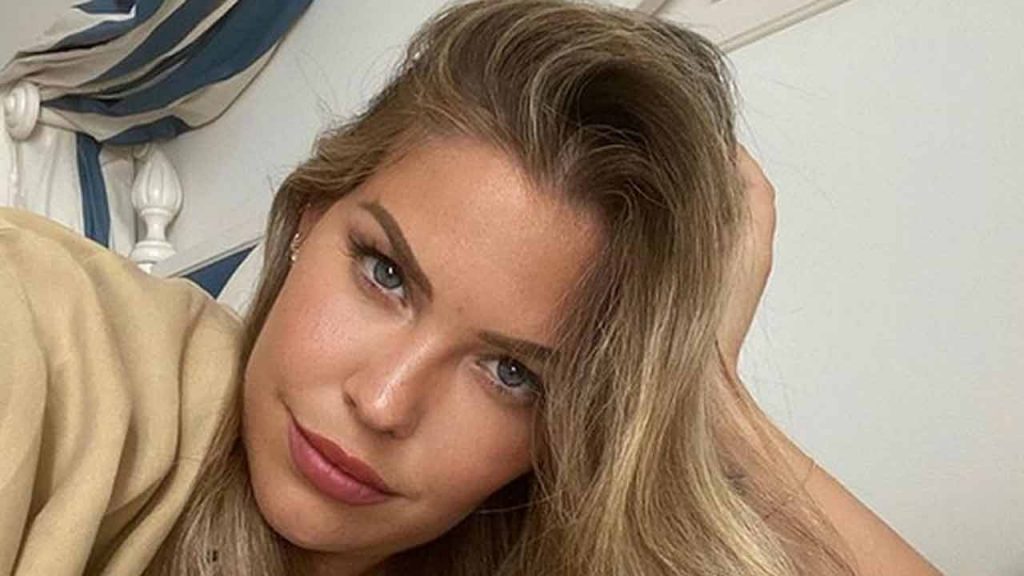 Costanza Caracciolo battezza la figlia: ecco come si è presentata