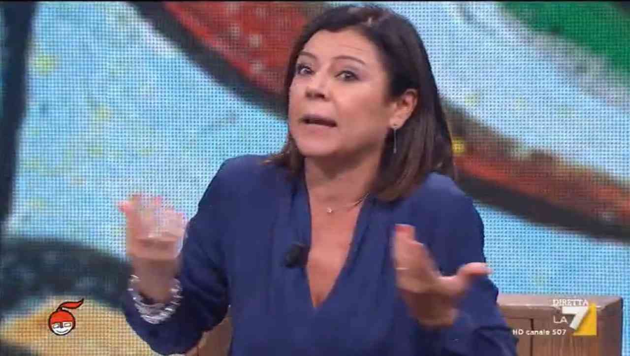 Trasporto pubblico, M5s contro la ministra De Micheli: "Ha lavorato poco"