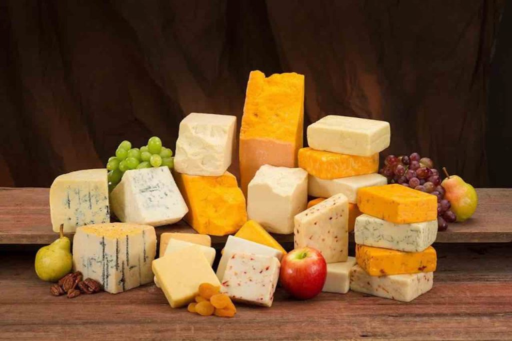 Formaggio richiamato per rischio salmonella | allerta alimentare