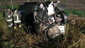 incidente-macchina-guardrail