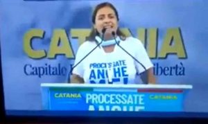 Ex parlamentare leghista elogia la mafia, la politica insorge [VIDEO]