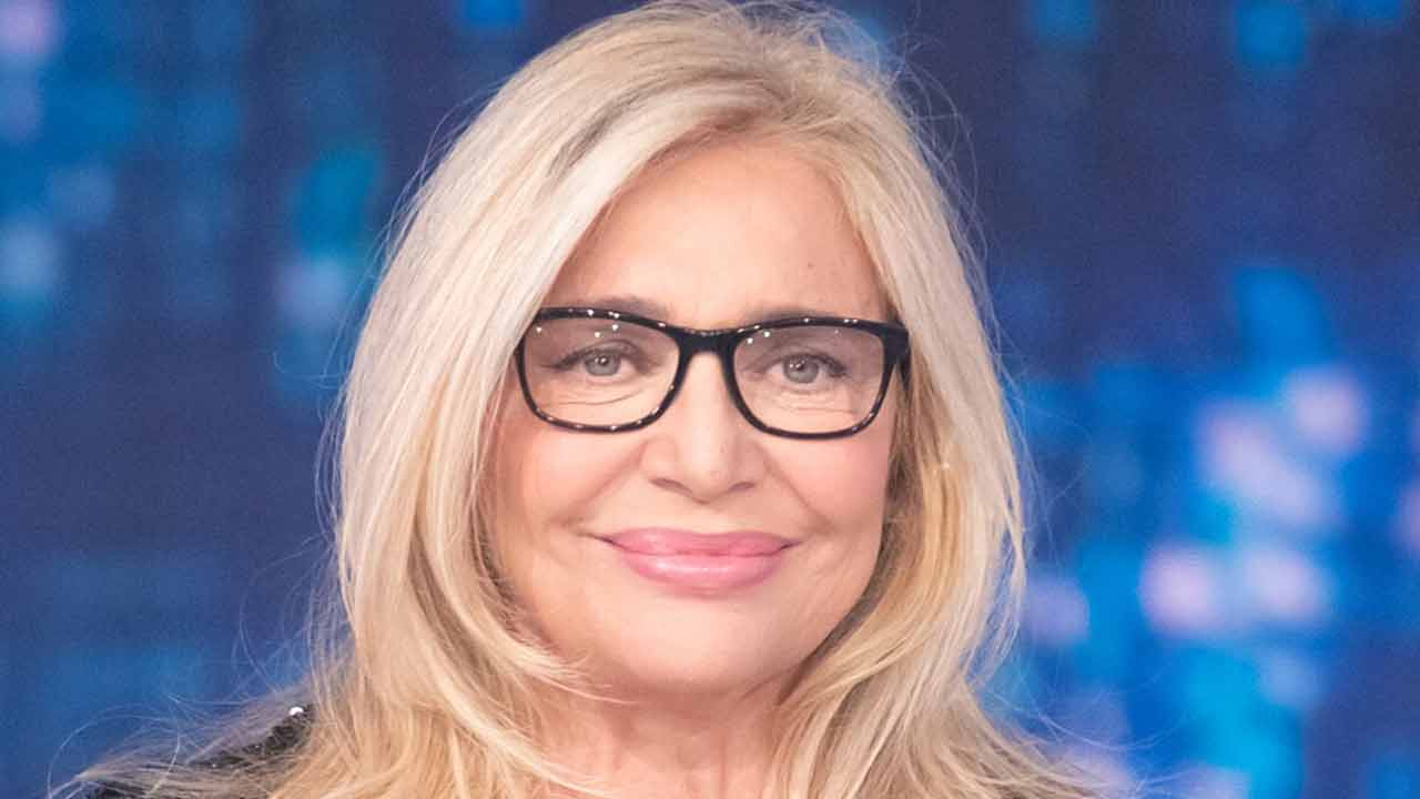 Mara Venier, compleanno con gli amici: le foto della festa Mara Venier, compleanno con gli amici: le foto della festa