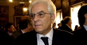 Medaglie d'oro a WIlly e a don Malgesini, Mattarella: "Luminosi esempi"