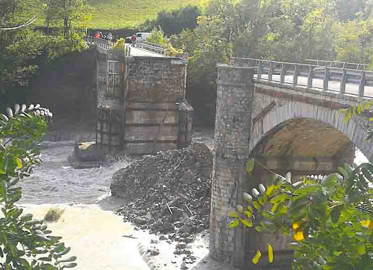 crollo ponte Lenzino 