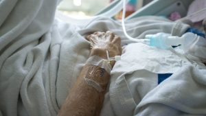 Rimini anziano muore per infezione