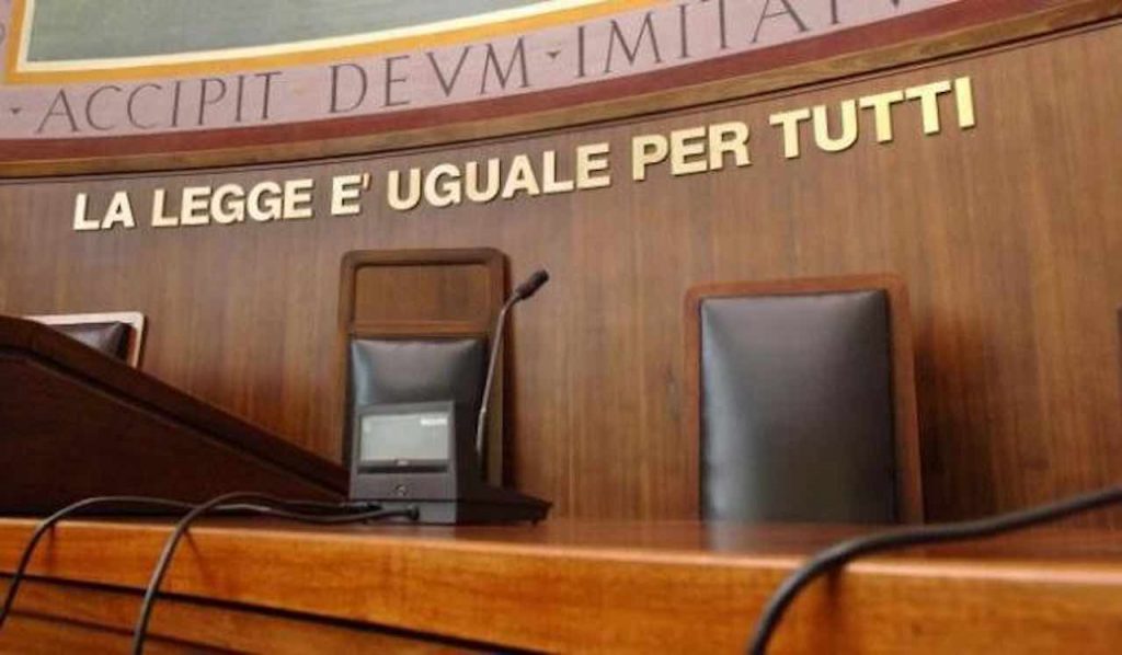 Le vignette di Charlie Hebdo a processo: apologia della libertà di stampa