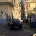 Donna di 56 anni uccisa con un cacciavite: fermato il figlio 33enne Donna di 56 anni uccisa con un cacciavite: fermato il figlio 33enne