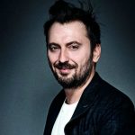 Il racconto di Cesare Cremonini: “Sentivo un mostro premere sul petto: era schizofrenia” Il racconto di Cesare Cremonini: “Sentivo un mostro premere sul petto: era schizofrenia”