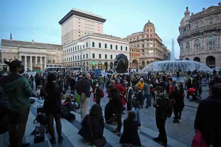 manifestazione covid Genova