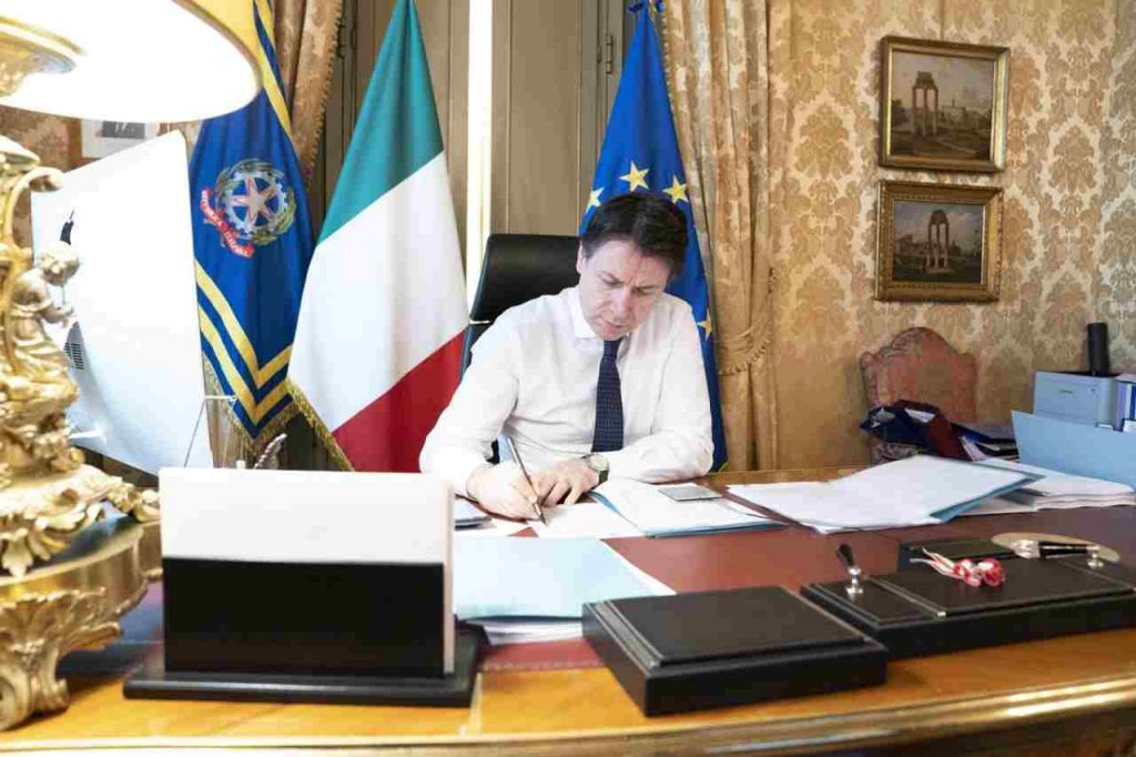 Coronavirus, Giuseppe Conte insiste su misure regionali differenziate