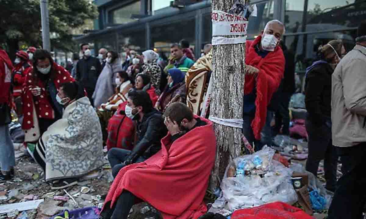 Sisma Egeo, almeno 49 le vittime in Turchia