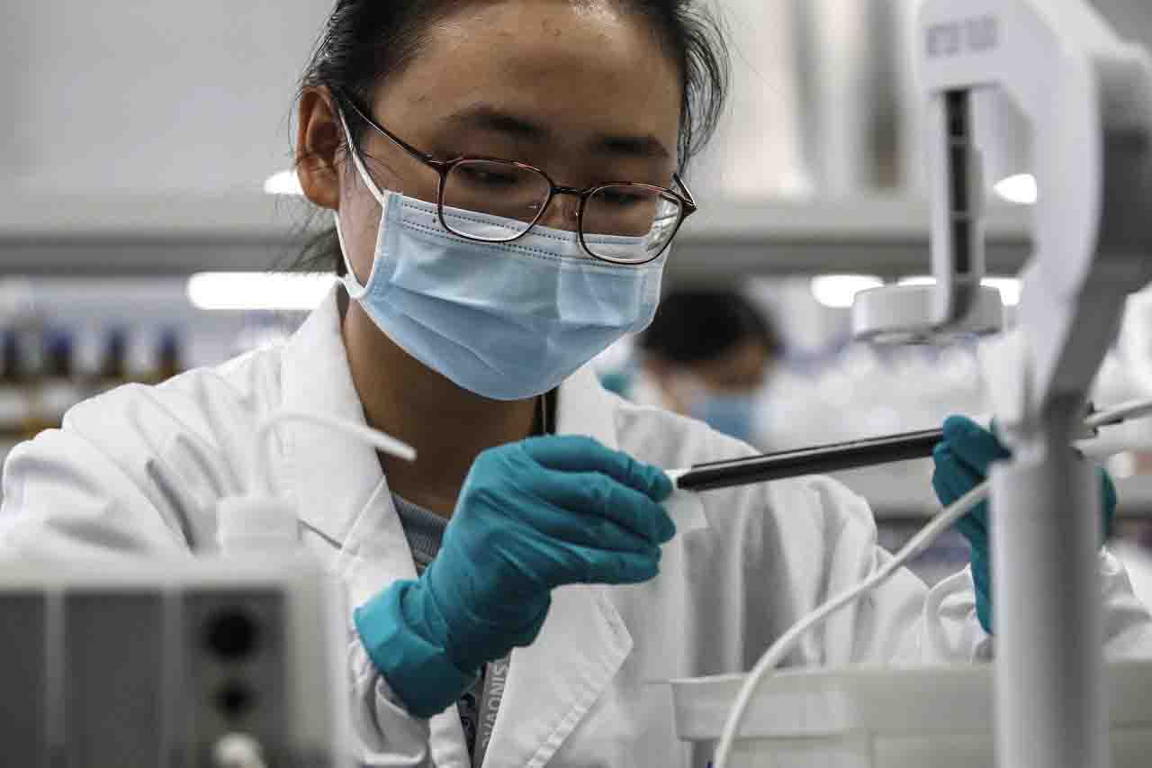 Vaccino cinese CoronaVac induce rapidamente anticorpi