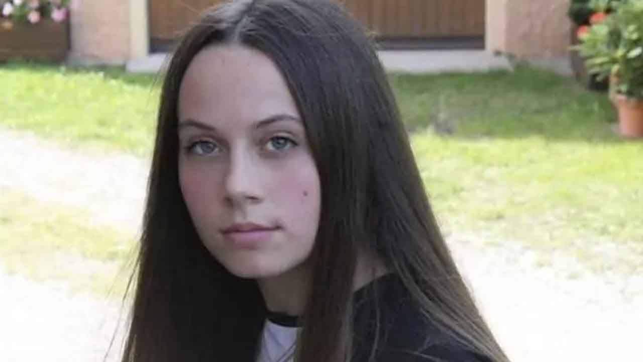 Tragico incidente, auto si ribalta: Valeria perde la vita a 16 anni