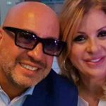 Tina Cipollari torna single, l’annuncio: “Tra me e Vincenzo è finita” Tina Cipollari torna single, l’annuncio: “Tra me e Vincenzo è finita”