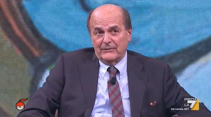 Bersani provocato sul negazionista Zuccatelli: "Ma sei scemo?" [VIDEO] - www.meteoweek.com
