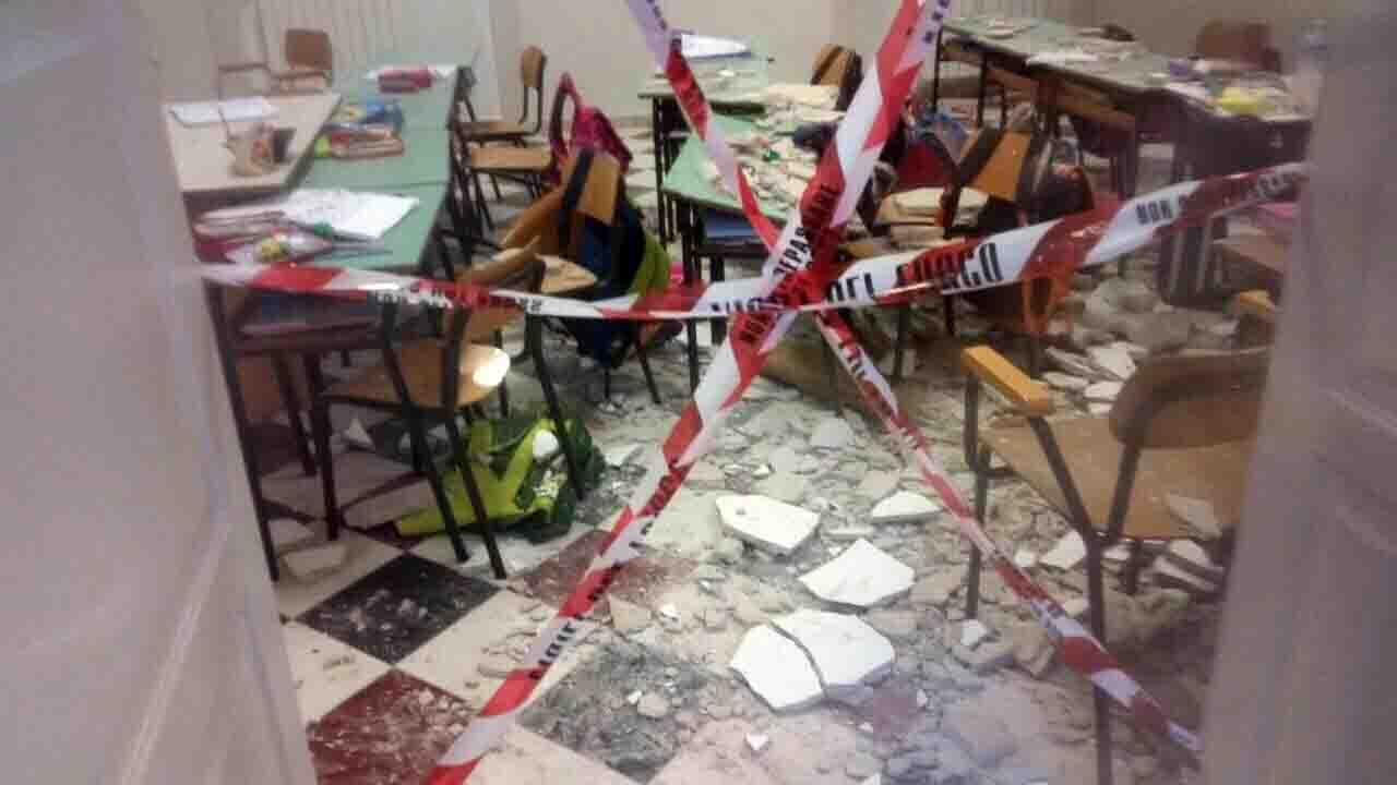 Le scuole italiane devastate: 50 episodi di crollo nell'ultimo anno