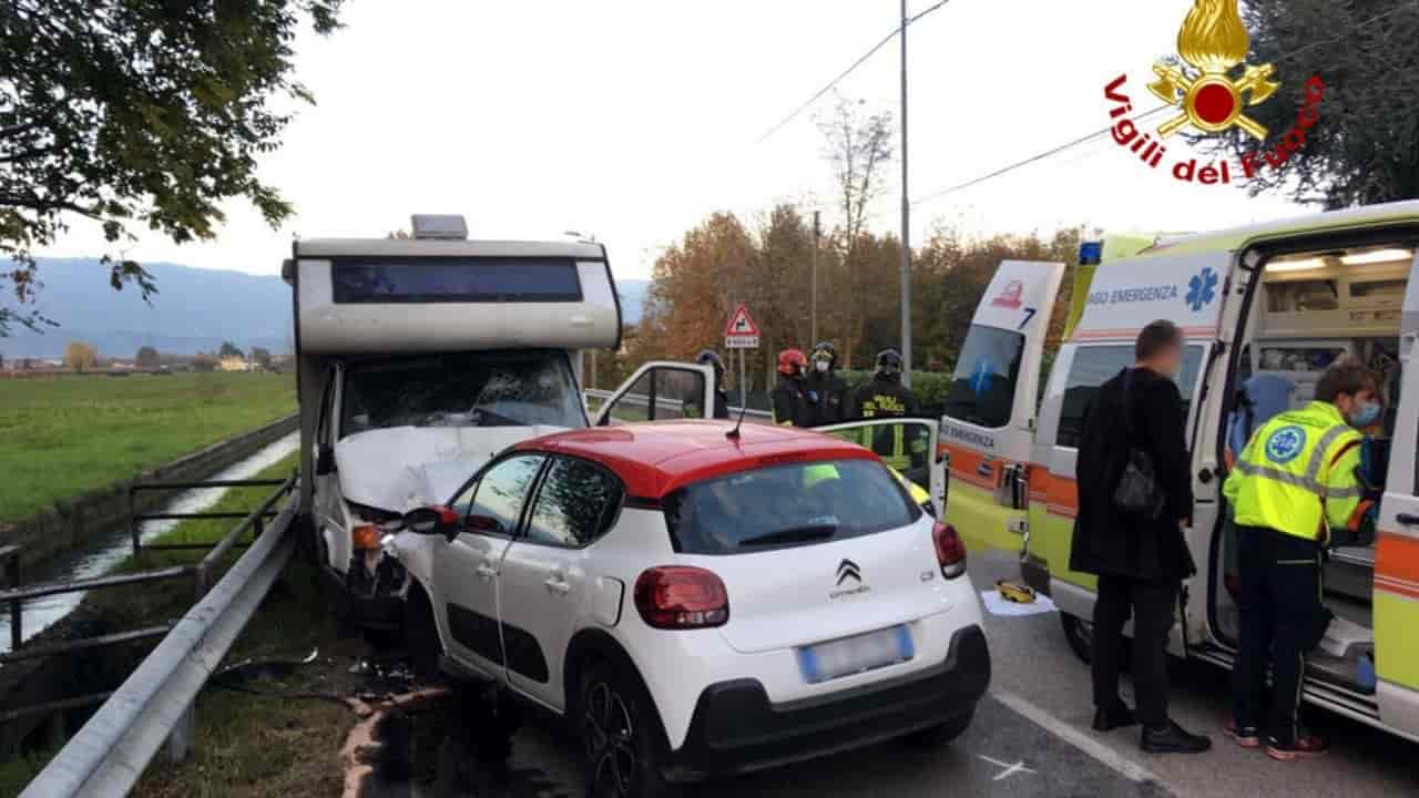 incidente frontale Via Santa Romana Nove - meteoweek.com