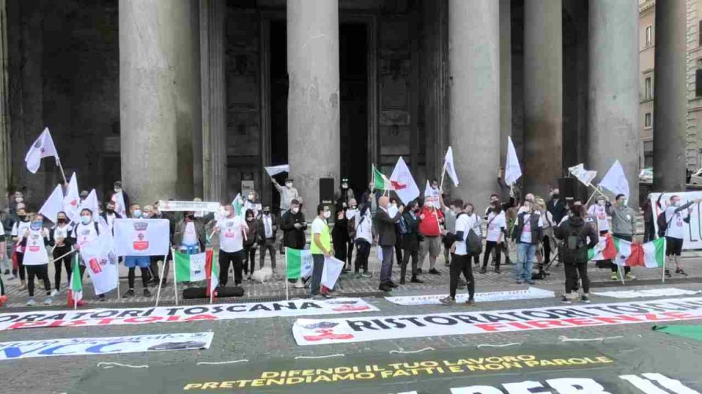 Dpcm, la rabbia e la disperazione di chi lavora [VIDEO]