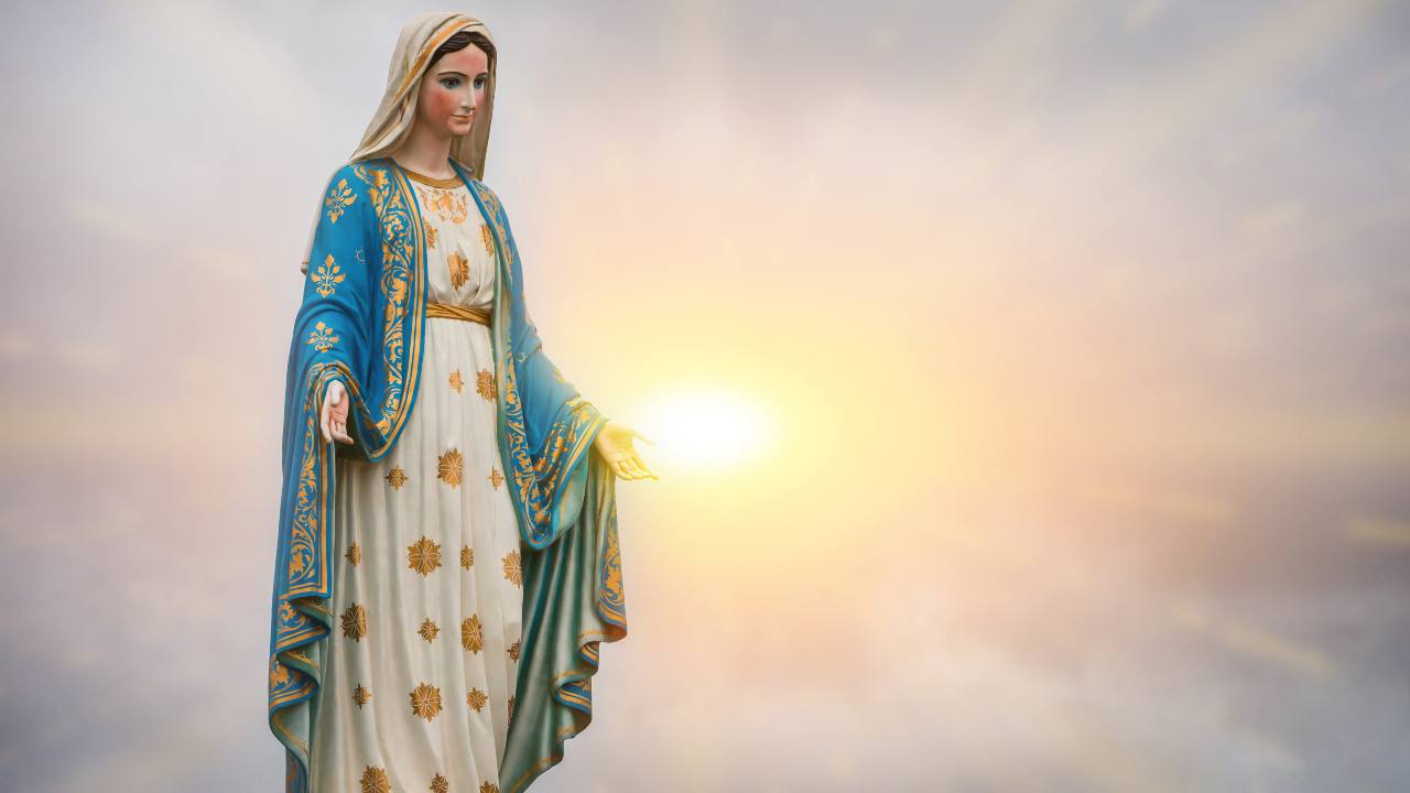 Maria ci porta a Dio